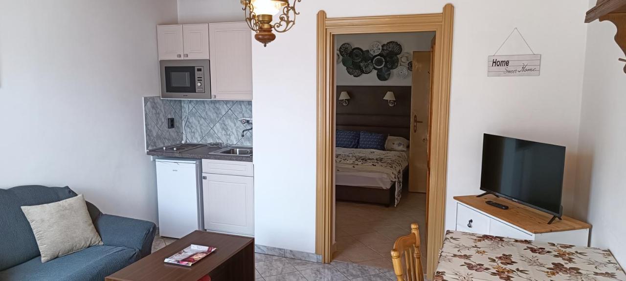 Апартаменты Rozsa Apartman Залакарош Экстерьер фото