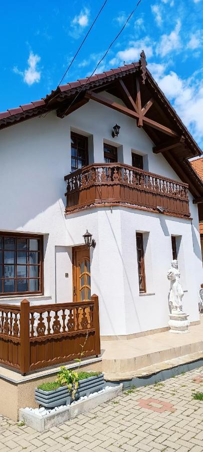 Апартаменты Rozsa Apartman Залакарош Экстерьер фото